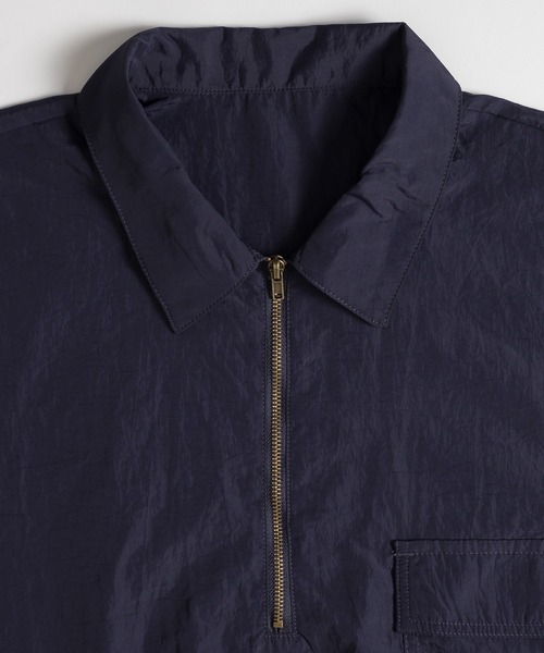 MUHET（ミュエータ）の「ナイロンハーフジップTシャツ（Tシャツ/カットソー・レディース・ネイビー/レッド/カーキ/ライトベージュ/チャコールグレー/オレンジ・MEDIUM/X-LARGE）」の11枚目の写真