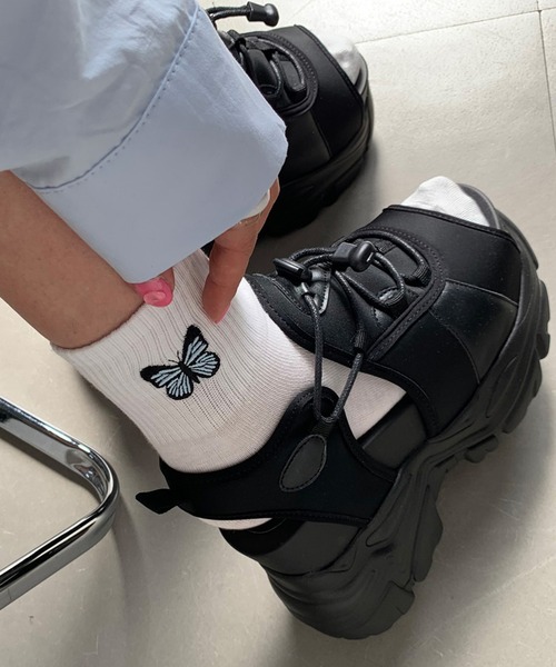 non-hedge（ノンヘッジ）の「蝶モチーフソックス（ソックス/靴下・レディース・ホワイト/ブラック・FREE）」の4枚目の写真