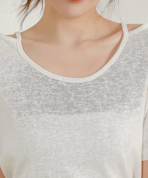DAY CLOSET（デイ クローゼット）の「レディース ヘルシーネックストラップシアーTシャツ（Tシャツ/カットソー・レディース・ブラック/ホワイト・L/M）」の4枚目の写真