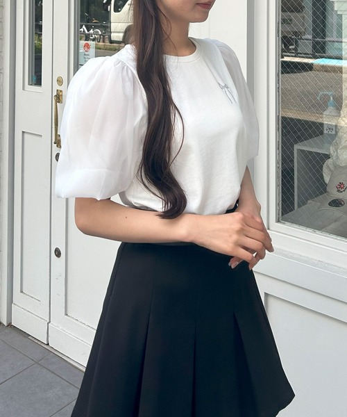 INGNI（イング）の「袖異素材胸リボントップス（Tシャツ/カットソー・レディース・オフホワイト/ブラック/ライトブルー・M）」の6枚目の写真