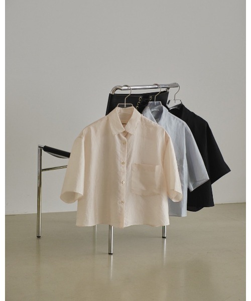 TODAYFUL（トゥデイフル）の「TODAYFUL Satin Short Shirts 12410406（シャツ/ブラウス・レディース・ブラック/ライトブルー/ホワイト・FREE）」の13枚目の写真