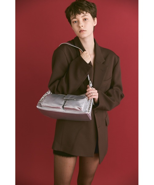 un/neu（アンノイ）の「アウトポケット2WAYスタッズバッグ / ショルダーバッグ（ハンドバッグ・レディース・レッド/シルバー/ブラック・FREE）」の8枚目の写真