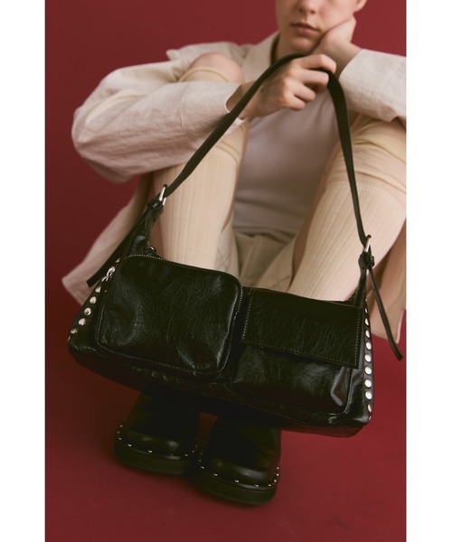 un/neu（アンノイ）の「アウトポケット2WAYスタッズバッグ / ショルダーバッグ（ハンドバッグ・レディース・レッド/シルバー/ブラック・FREE）」の17枚目の写真