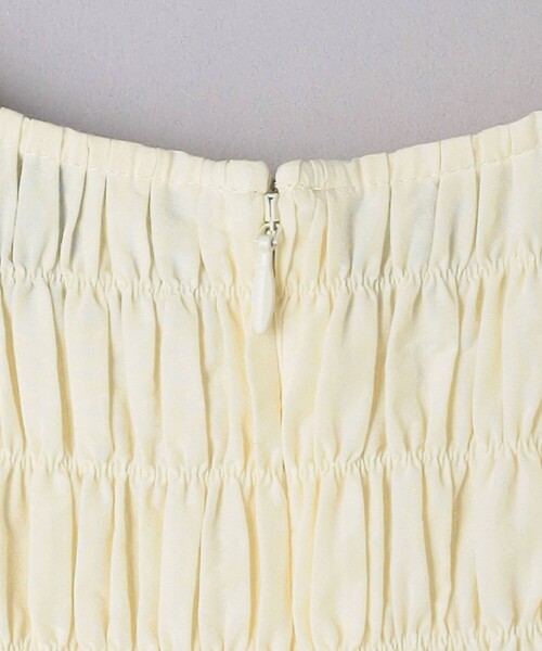 UNITED ARROWS（ユナイテッドアローズ）の「シャーリング ノースリーブ ワンピース（ワンピース・レディース・クリーム/ブラック・36/38）」の16枚目の写真