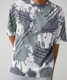 AZUL by moussy（アズールバイマウジー）の「総柄プリントプルオーバー（Tシャツ/カットソー・メンズ）」