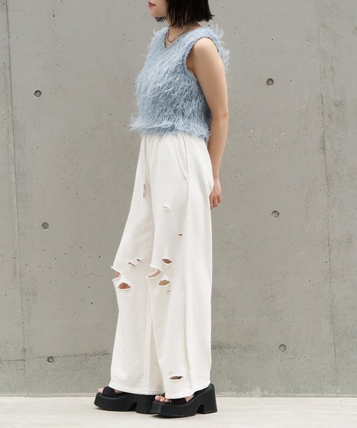 RAY CASSIN（レイカズン）の「ダメージピグメントスウェットパンツ（その他パンツ・レディース・グレー系その他2/ブラウン/アイボリー/ブラック・FREE）」の5枚目の写真