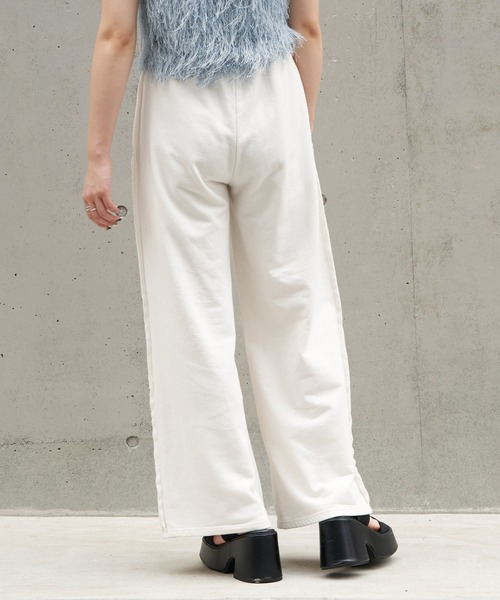 RAY CASSIN（レイカズン）の「ダメージピグメントスウェットパンツ（その他パンツ・レディース・グレー系その他2/ブラウン/アイボリー/ブラック・FREE）」の10枚目の写真