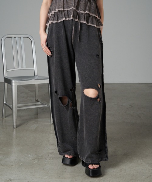 RAY CASSIN（レイカズン）の「ダメージピグメントスウェットパンツ（その他パンツ・レディース・グレー系その他2/ブラウン/アイボリー/ブラック・FREE）」の12枚目の写真