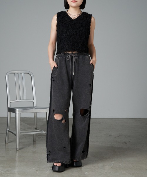 RAY CASSIN（レイカズン）の「ダメージピグメントスウェットパンツ（その他パンツ・レディース・グレー系その他2/ブラウン/アイボリー/ブラック・FREE）」の17枚目の写真