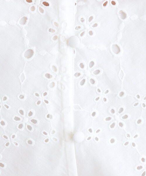 grove（グローブ）の「スカラップエンブロイダリーブラウス（シャツ/ブラウス・レディース・ブラック/オフホワイト/モスグリーン・02/03/01/04/05）」の4枚目の写真