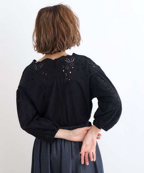 grove（グローブ）の「スカラップエンブロイダリーブラウス（シャツ/ブラウス・レディース・ブラック/オフホワイト/モスグリーン・02/03/01/04/05）」の6枚目の写真