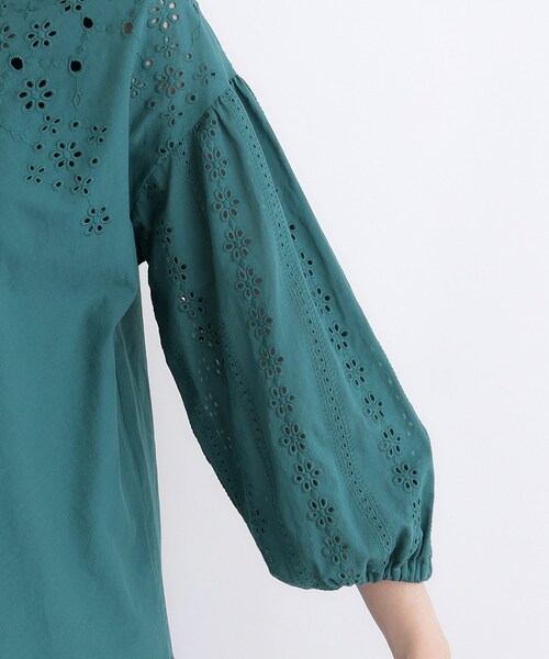 grove（グローブ）の「スカラップエンブロイダリーブラウス（シャツ/ブラウス・レディース・ブラック/オフホワイト/モスグリーン・02/03/01/04/05）」の17枚目の写真