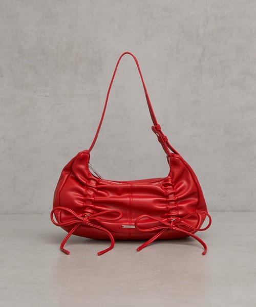 RAY CASSIN（レイカズン）の「ギャザーリボンショルダー（ショルダーバッグ・レディース・シルバー/ブラック/レッド・FREE）」の18枚目の写真