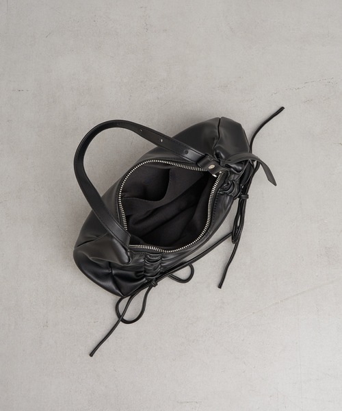 RAY CASSIN（レイカズン）の「ギャザーリボンショルダー（ショルダーバッグ・レディース・シルバー/ブラック/レッド・FREE）」の15枚目の写真