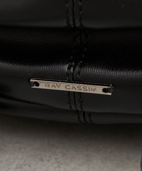 RAY CASSIN（レイカズン）の「ギャザーリボンショルダー（ショルダーバッグ・レディース・シルバー/ブラック/レッド・FREE）」の12枚目の写真