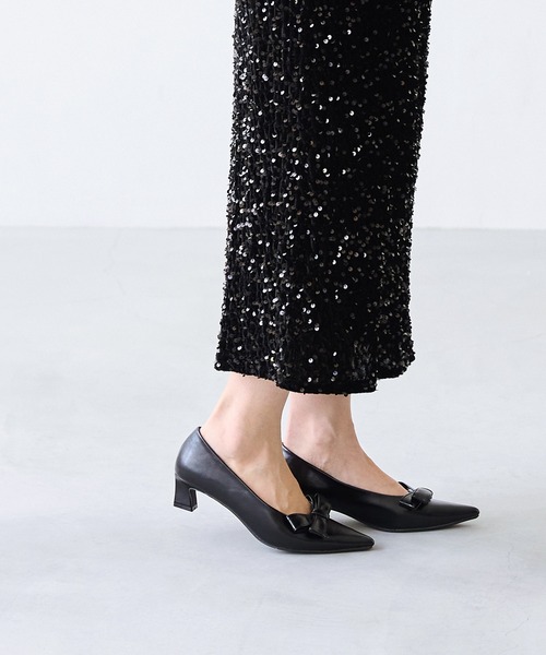 新色追加 】リボンモチーフ ポインテッドトゥ ヒールパンプス