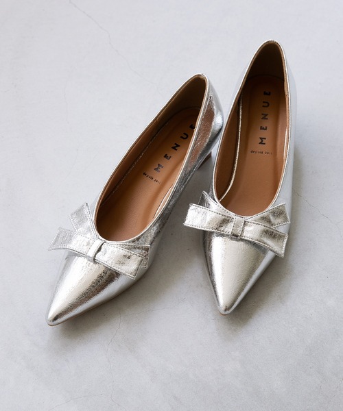 menue（メヌエ）の「リボンモチーフ ポインテッドトゥ ヒールパンプス（パンプス・レディース・アイボリー/シルバー/ブラック/レッド・23.0cm/24.0cm/25.0cm/26.0cm/21.5cm/22.0cm/22.5cm/23.5cm/24.5cm/25.5cm）」の13枚目の写真