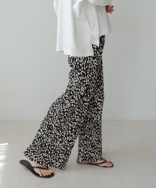 Bou Jeloud(ブージュルード)の「【M・Lサイズ展開】ストレッチプリーツパンツ(その他パンツ・レディース・A/オフホワイト・M/L)」の16枚目の写真