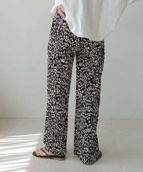Bou Jeloud(ブージュルード)の「【M・Lサイズ展開】ストレッチプリーツパンツ(その他パンツ・レディース・A/オフホワイト・M/L)」の13枚目の写真