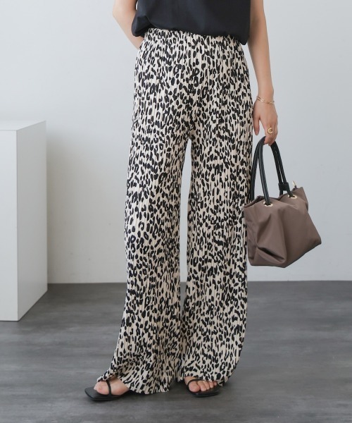 Bou Jeloud(ブージュルード)の「【M・Lサイズ展開】ストレッチプリーツパンツ(その他パンツ・レディース・A/オフホワイト・M/L)」の5枚目の写真
