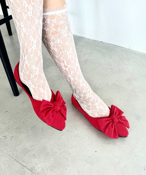 Loueme(ルエム)の「ポインテッドトゥリボンフラットパンプス(パンプス・レディース・アイボリー/ブラック/レッド・23.5cm/24.5cm)」の22枚目の写真
