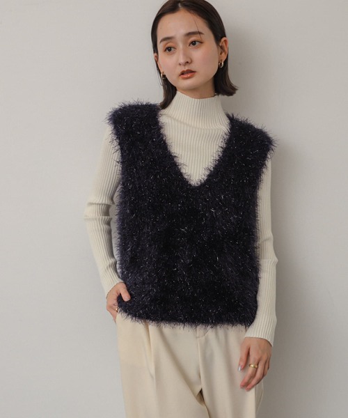 SENSE OF PLACE by URBAN RESEARCH(センスオブプレイスバイアーバンリサーチ)の「モールフェザーニットベスト(ベスト・レディース・アイボリー/チャコールグレー/ネイビー/グレー・ONE)」の12枚目の写真