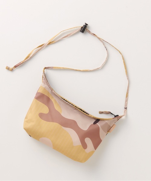 392 plusm（サンキューニプリュスエム）の「tr:392plusm　サンキューニ プリュス エム：pochette：マル　シルバー　カモフラージュ　超軽量ポシェット　超軽量撥水サコッシュ（ショルダーバッグ・レディース・カーキ/ブラック/ブラウン/レッド/イエロー/デザートカモ/タイガーカモ/シルバー/ネイビー・FREE）」の8枚目の写真