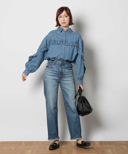 【新品】SOMETHING サムシング　フリルスリーブ　デニムシャツ　ブラウス SOMETHING（サムシング）の「【SOMETHING】フリルスリーブデニム