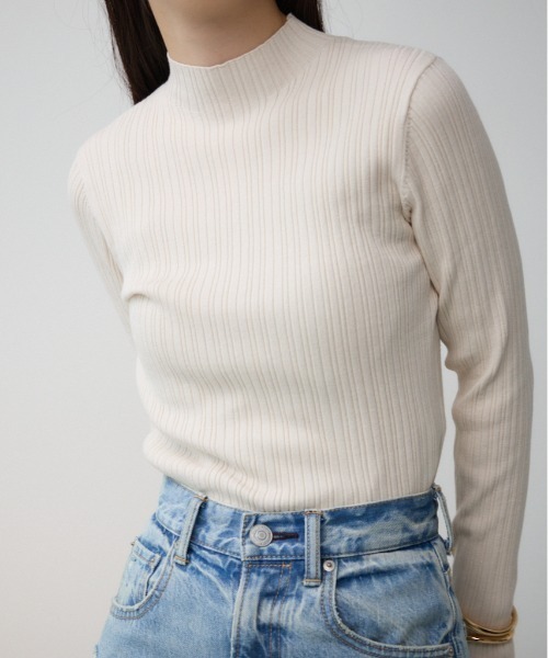AZUL by moussy（アズールバイマウジー）の「ランダムリブハイネックニットトップス（ニット/セーター・レディース・レッド/ホワイト系その他/ダークブルー/ブラック/アイボリー/グレー・SMALL/MEDIUM）」の2枚目の写真