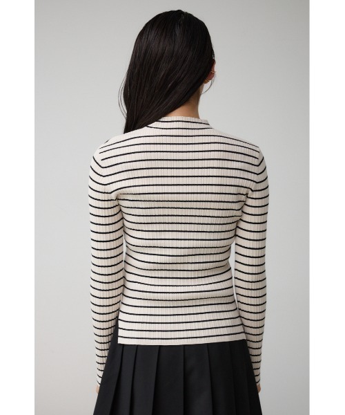 AZUL by moussy（アズールバイマウジー）の「ランダムリブハイネックニットトップス（ニット/セーター・レディース・レッド/ホワイト系その他/ダークブルー/ブラック/アイボリー/グレー・SMALL/MEDIUM）」の7枚目の写真