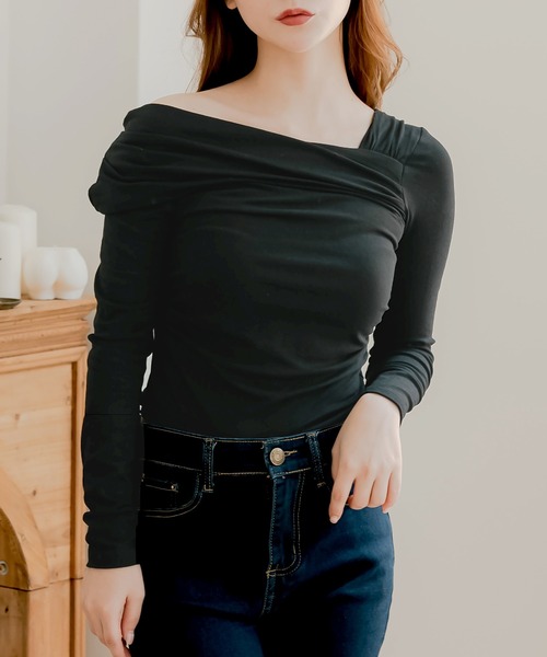 Julia Boutique（ジュリアブティック）の「ワンショルダー風カットソー（Tシャツ/カットソー・レディース・ブラウン/パープル/ブラック・ONE）」の8枚目の写真