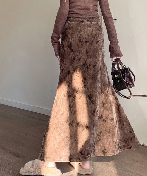 SpRay(スプレイ)の「ムラ染マーメイドロングスカート(スカート・レディース・ブラック/ブラウン・MEDIUM)」の9枚目の写真
