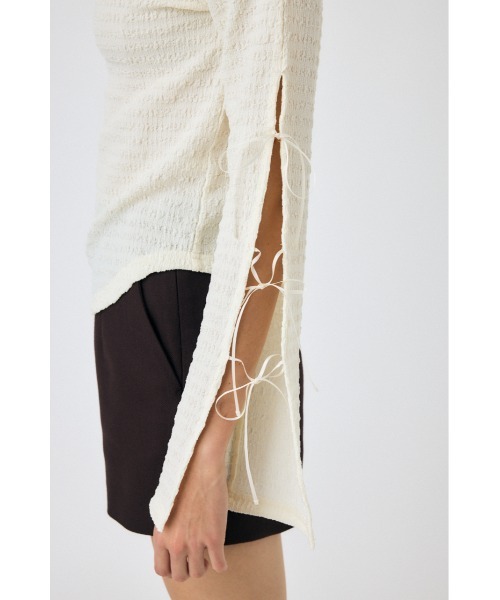 MOUSSY（マウジー）の「SLEEVE RIBBON トップス（Tシャツ/カットソー・レディース・オフホワイト/ライトイエロー/ライトブラック・FREE）」の4枚目の写真