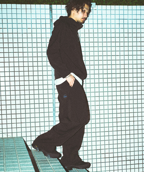 417 EDIFICE（フォーワンセブンエディフィス）の「”WASHER NYLON” RNカーゴパンツ（カーゴパンツ・メンズ・ブラック/チャコールグレー・LARGE/MEDIUM）」の14枚目の写真