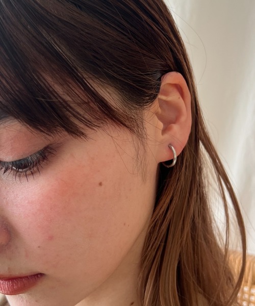 ciite'(シーテ)の「【 金属アレルギー対応 】 シンプルワンタッチ ミニフープピアス サージカルステンレス (両耳用)(ピアス(両耳用)・レディース・シルバー/ゴールド・FREE)」の1枚目の写真