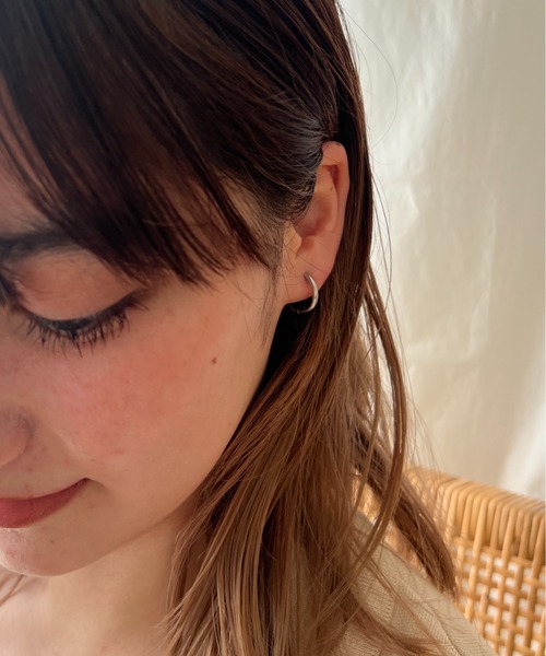 ciite'(シーテ)の「【 金属アレルギー対応 】 シンプルワンタッチ ミニフープピアス サージカルステンレス (両耳用)(ピアス(両耳用)・レディース・シルバー/ゴールド・FREE)」の5枚目の写真