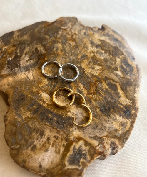 ciite'(シーテ)の「【 金属アレルギー対応 】 シンプルワンタッチ ミニフープピアス サージカルステンレス (両耳用)(ピアス(両耳用)・レディース・シルバー/ゴールド・FREE)」の7枚目の写真