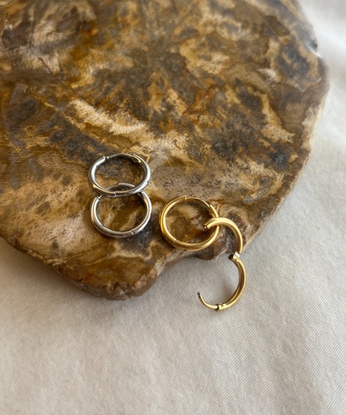 ciite'(シーテ)の「【 金属アレルギー対応 】 シンプルワンタッチ ミニフープピアス サージカルステンレス (両耳用)(ピアス(両耳用)・レディース・シルバー/ゴールド・FREE)」の8枚目の写真