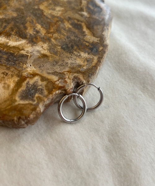 ciite'(シーテ)の「【 金属アレルギー対応 】 シンプルワンタッチ ミニフープピアス サージカルステンレス (両耳用)(ピアス(両耳用)・レディース・シルバー/ゴールド・FREE)」の10枚目の写真