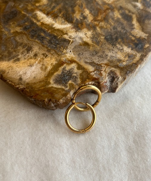 ciite'(シーテ)の「【 金属アレルギー対応 】 シンプルワンタッチ ミニフープピアス サージカルステンレス (両耳用)(ピアス(両耳用)・レディース・シルバー/ゴールド・FREE)」の15枚目の写真
