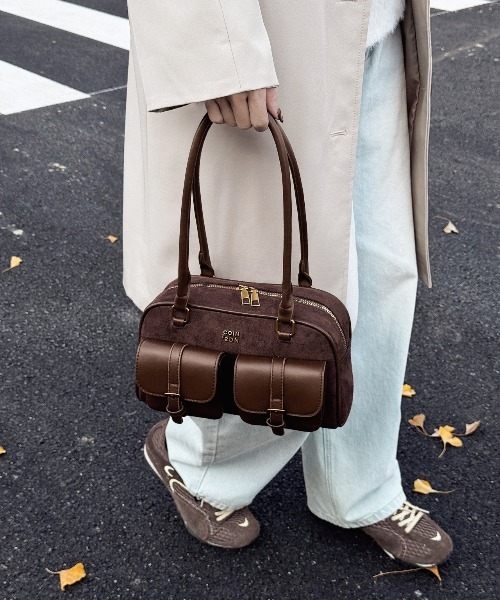 FREE STYLISTS(フリー スタイリスト)の「Y2K マルチポケットショルダーバッグ レトロ バックルデザインBAG / 500mlペットボトル収納可能(ショルダーバッグ・レディース・ブラウン/ブラック/ダークブラウン/ワイン/カーキ・FREE)」の7枚目の写真