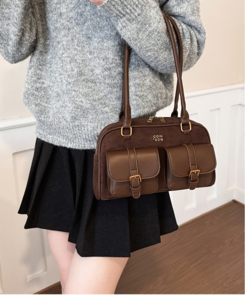 FREE STYLISTS(フリー スタイリスト)の「Y2K マルチポケットショルダーバッグ レトロ バックルデザインBAG / 500mlペットボトル収納可能(ショルダーバッグ・レディース・ブラウン/ブラック/ダークブラウン/ワイン/カーキ・FREE)」の11枚目の写真