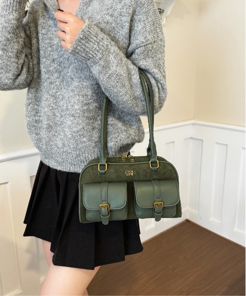 FREE STYLISTS(フリー スタイリスト)の「Y2K マルチポケットショルダーバッグ レトロ バックルデザインBAG / 500mlペットボトル収納可能(ショルダーバッグ・レディース・ブラウン/ブラック/ダークブラウン/ワイン/カーキ・FREE)」の21枚目の写真