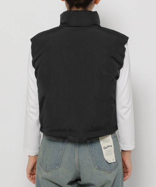 LOWRYS FARM（ローリーズファーム）の「ナカワタショートベスト 133588（ダウンベスト・レディース・ベージュ/ブラック・FREE）」の14枚目の写真