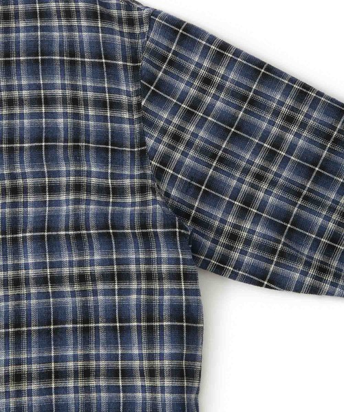 JUNRED（ジュンレッド）の「オンブレチェックシャツ（シャツ/ブラウス・メンズ・ブラック/ベージュ系その他/ブルー系その他4・S/M/L）」の6枚目の写真