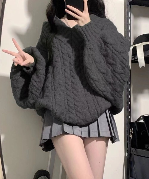 GEMEDA（ジェメダ）の「Vネックケーブルニットセーター（ニット/セーター・レディース・ダークグレー/アイボリー/ピンク/ライトグリーン・M）」の9枚目の写真