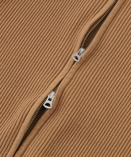 JOURNAL STANDARD(ジャーナルスタンダード)の「UNDYED / アンダイド ドライバーズニット(ニット/セーター・メンズ・ブラウン/アイボリー・LARGE/MEDIUM)」の6枚目の写真