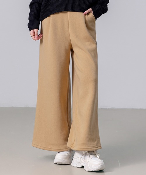 DAY CLOSET（デイ クローゼット）の「【ロング丈/吸湿発熱/裏起毛/ストレッチ有/幅広ゴム】ノームコアシャギータックワイドパンツ レディース（スウェットパンツ・レディース・ベージュ/ダークグレー/ブラック/グレー/ネイビー/カーキ・L/M）」の4枚目の写真