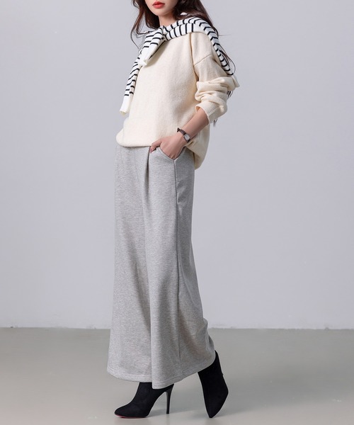 DAY CLOSET（デイ クローゼット）の「【ロング丈/吸湿発熱/裏起毛/ストレッチ有/幅広ゴム】ノームコアシャギータックワイドパンツ レディース（スウェットパンツ・レディース・ベージュ/ダークグレー/ブラック/グレー/ネイビー/カーキ・L/M）」の17枚目の写真