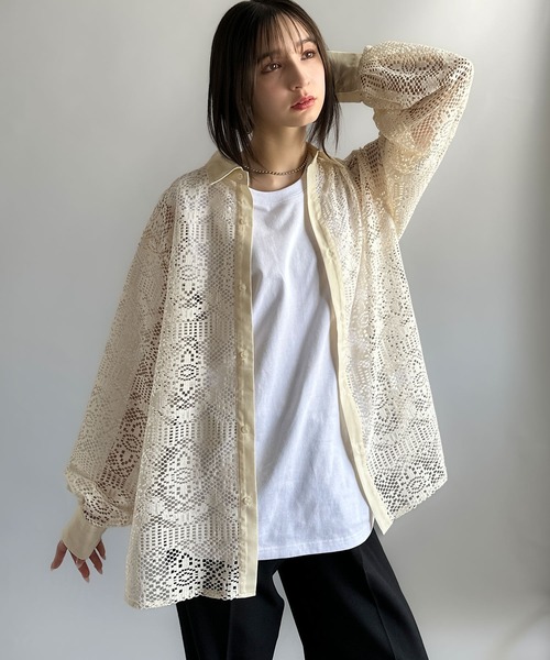 classicalelf(クラシカルエルフ)の「洗練された大人カジュアル。レースオーバーサイズシャツブラウス(長袖)(シャツ/ブラウス・レディース・ブラック/アイボリー/チャコール・LARGE/MEDIUM/SMALL/X-LARGE)」の14枚目の写真